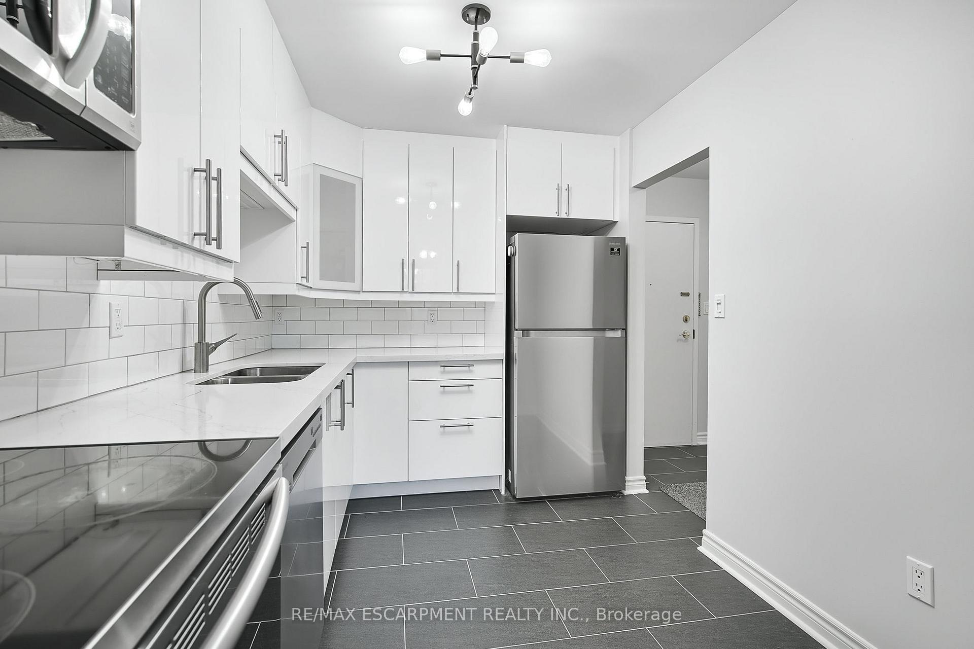 Photo 10 of Unit 501, 23 Main Street, Hamilton, Dundas — HOMEH