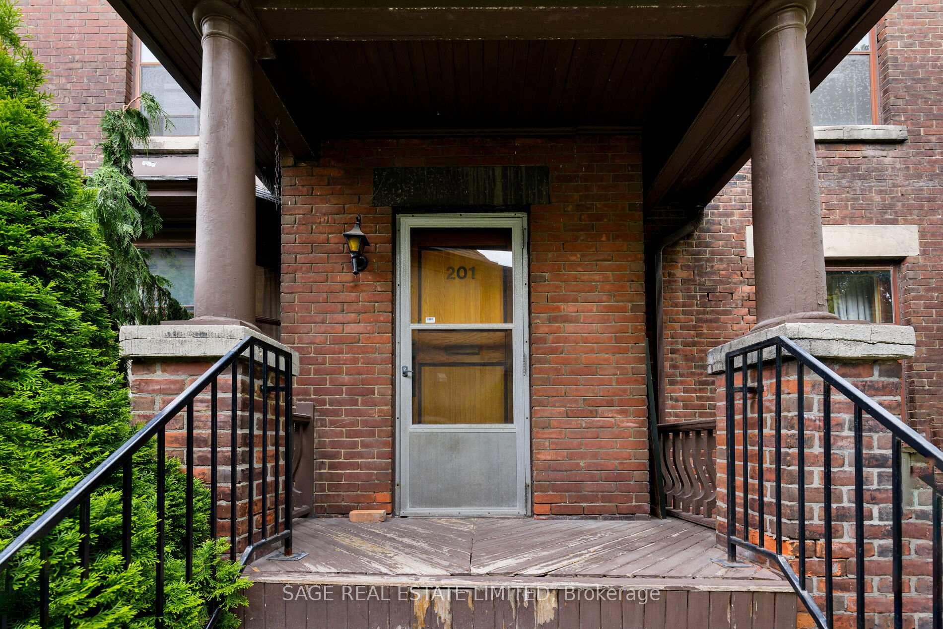 Photo 14 of 201 Sutherland Drive, Toronto, Leaside — HOMEH