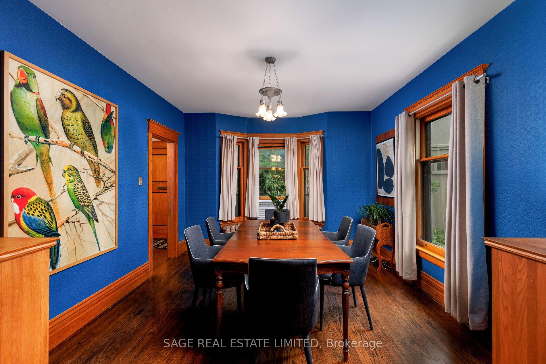 Photo 3 of 201 Sutherland Drive, Toronto, Leaside — HOMEH