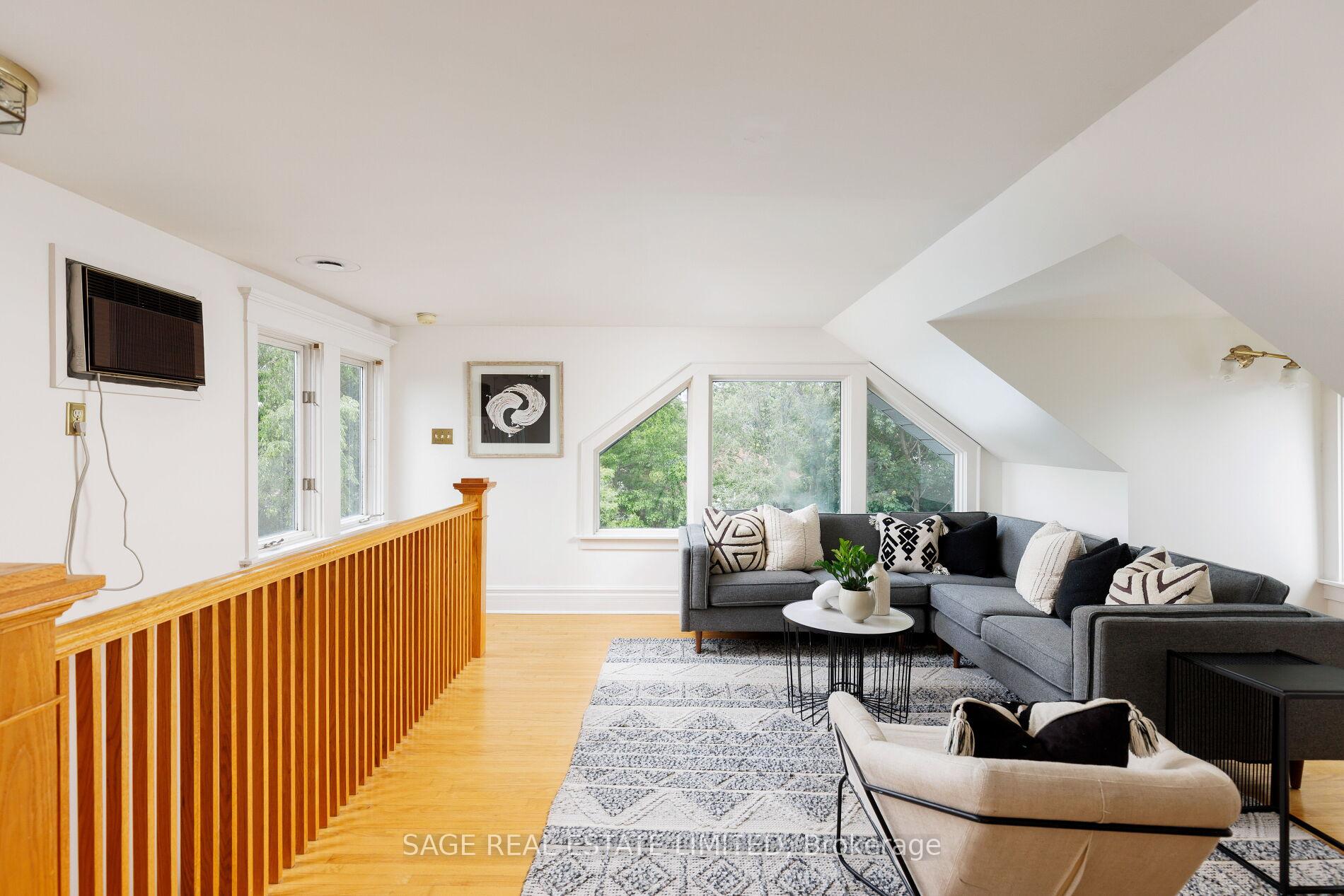 Photo 12 of 201 Sutherland Drive, Toronto, Leaside — HOMEH
