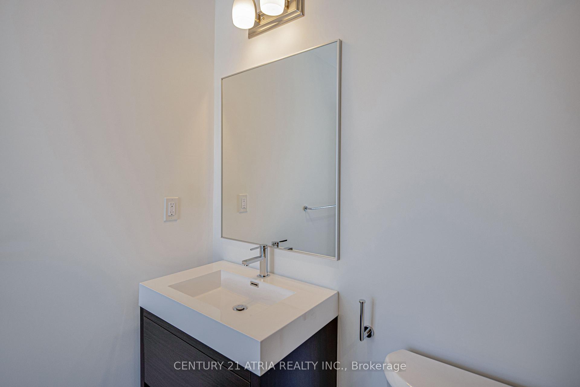 Photo 9 of 55 Hooyo Terrace, Toronto, Englemount-Lawrence — HOMEH