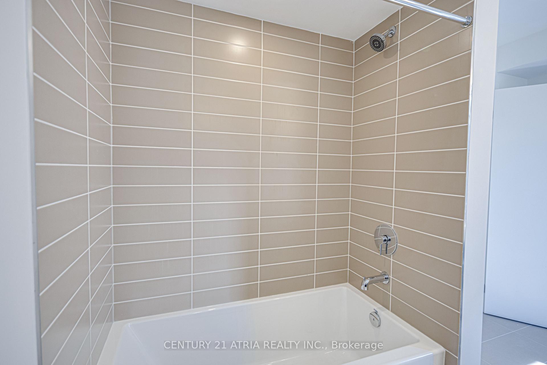 Photo 30 of 55 Hooyo Terrace, Toronto, Englemount-Lawrence — HOMEH
