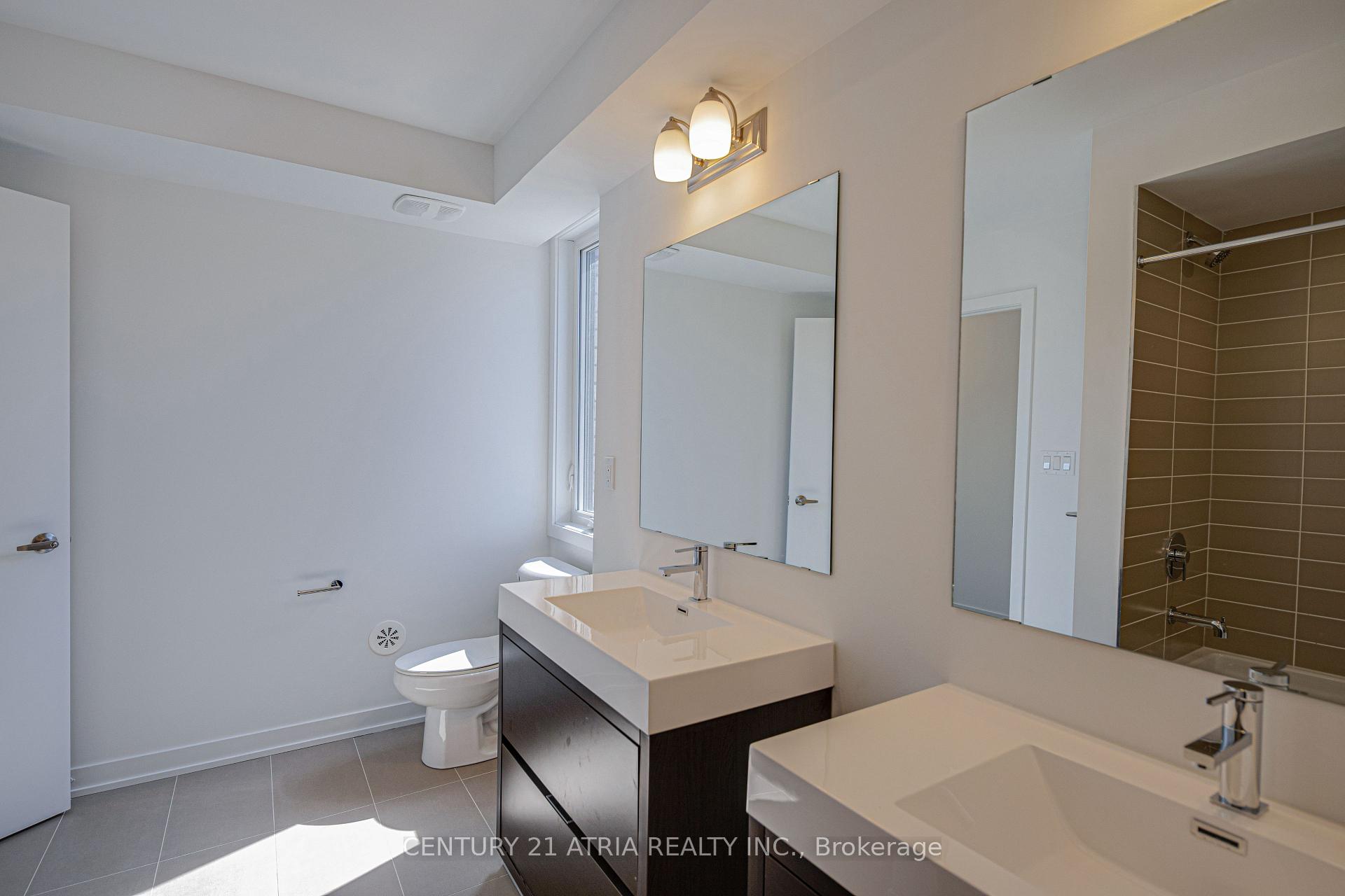 Photo 27 of 55 Hooyo Terrace, Toronto, Englemount-Lawrence — HOMEH