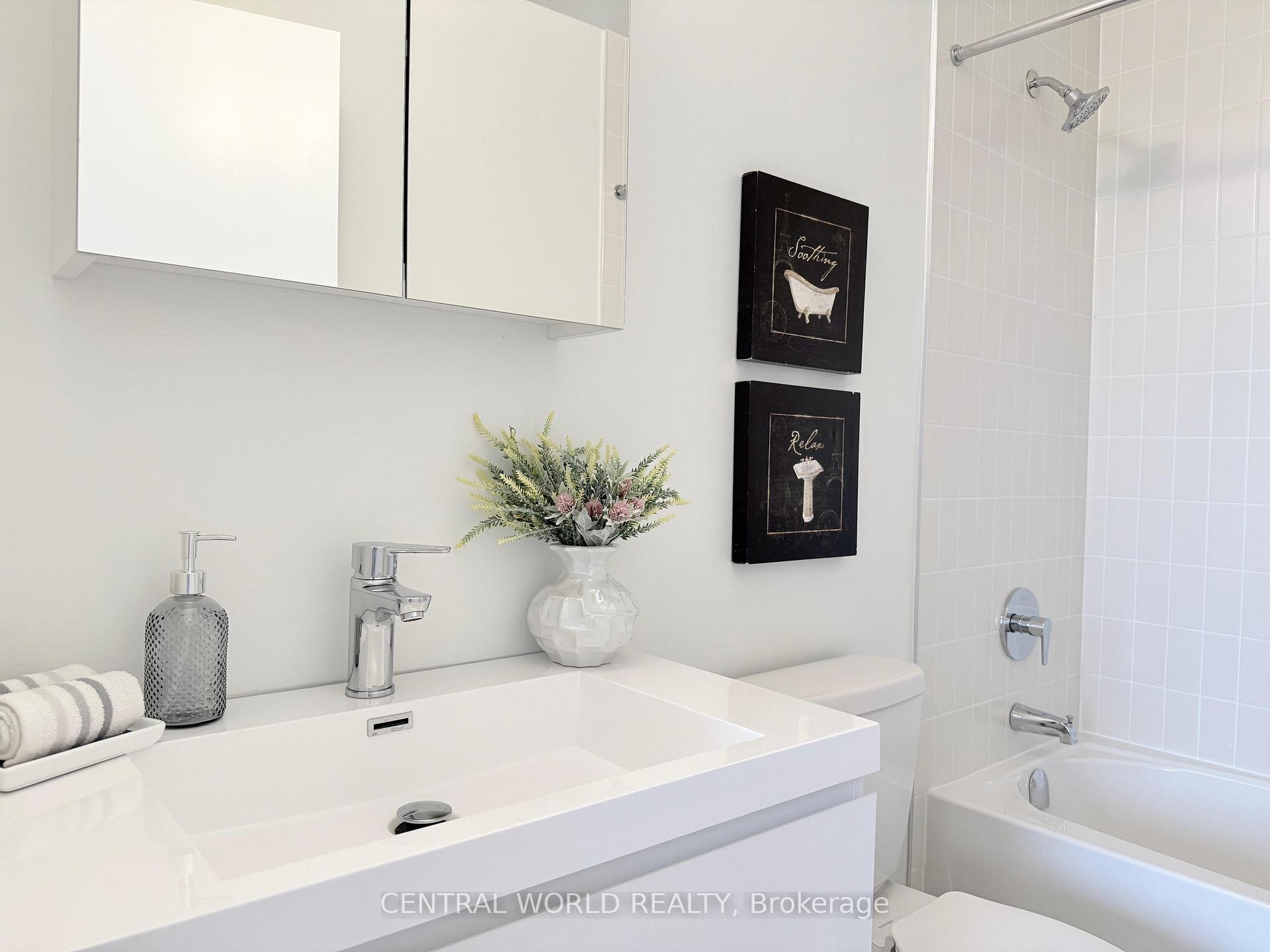 Photo 5 of Unit 413, 38 Andre de Grasse Street, Markham, Unionville — HOMEH