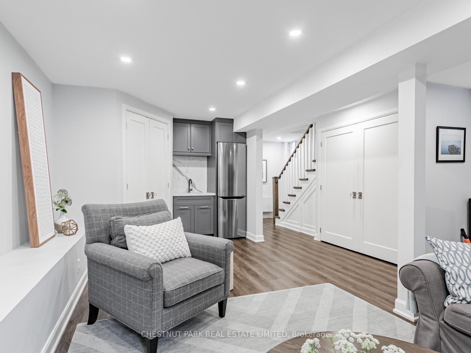 Photo 8 of 199 Glengrove Avenue W, Toronto, Lawrence Park South — HOMEH