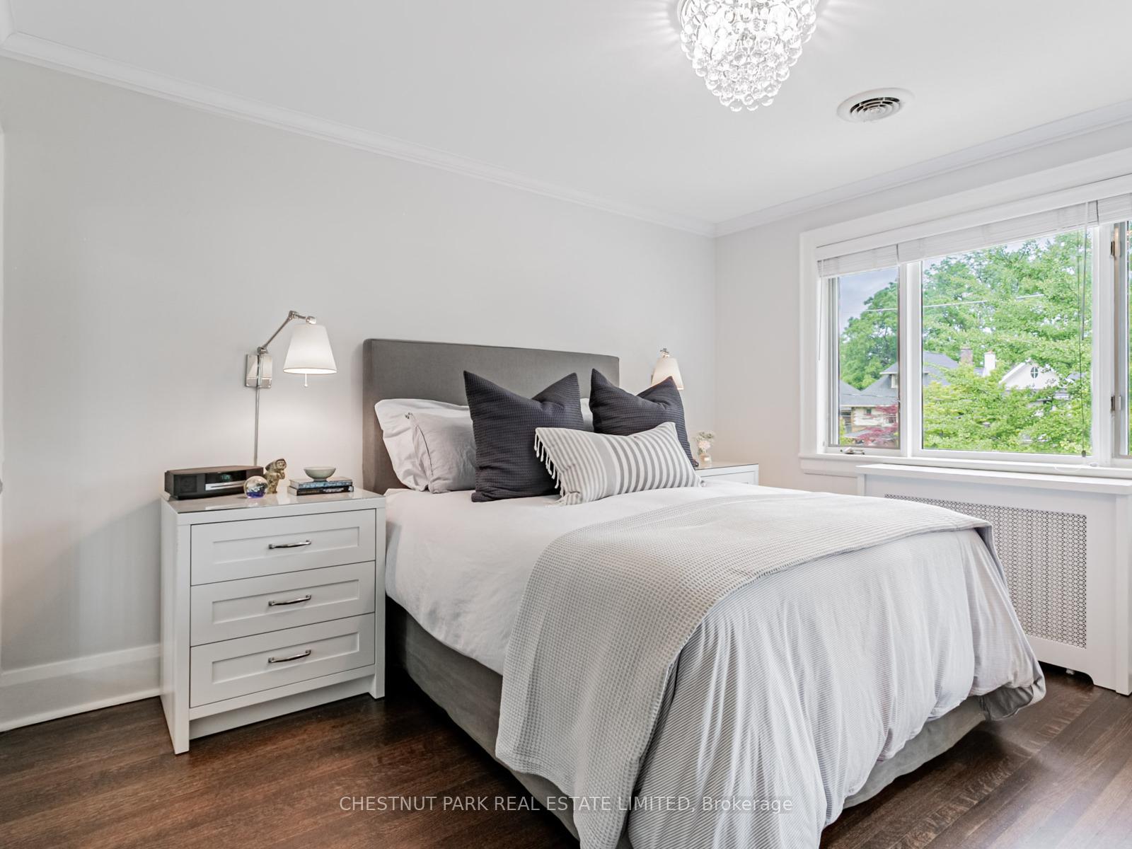 Photo 12 of 199 Glengrove Avenue W, Toronto, Lawrence Park South — HOMEH