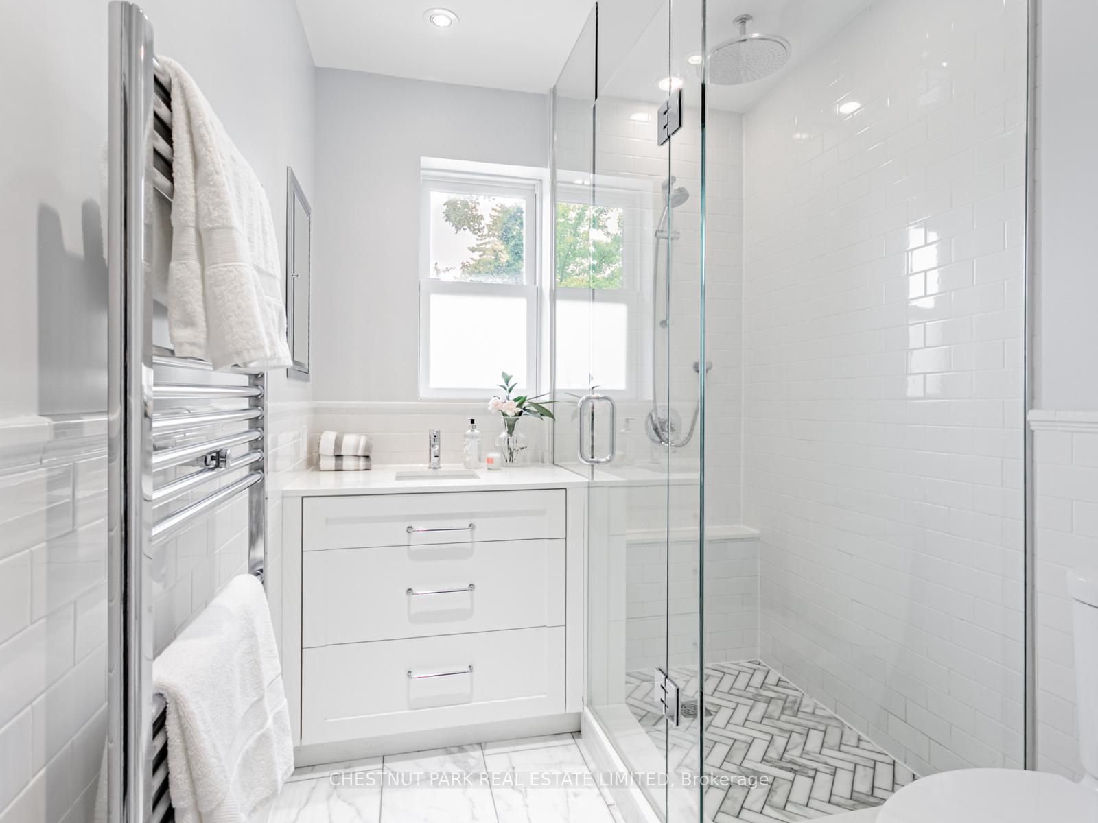 Photo 15 of 199 Glengrove Avenue W, Toronto, Lawrence Park South — HOMEH