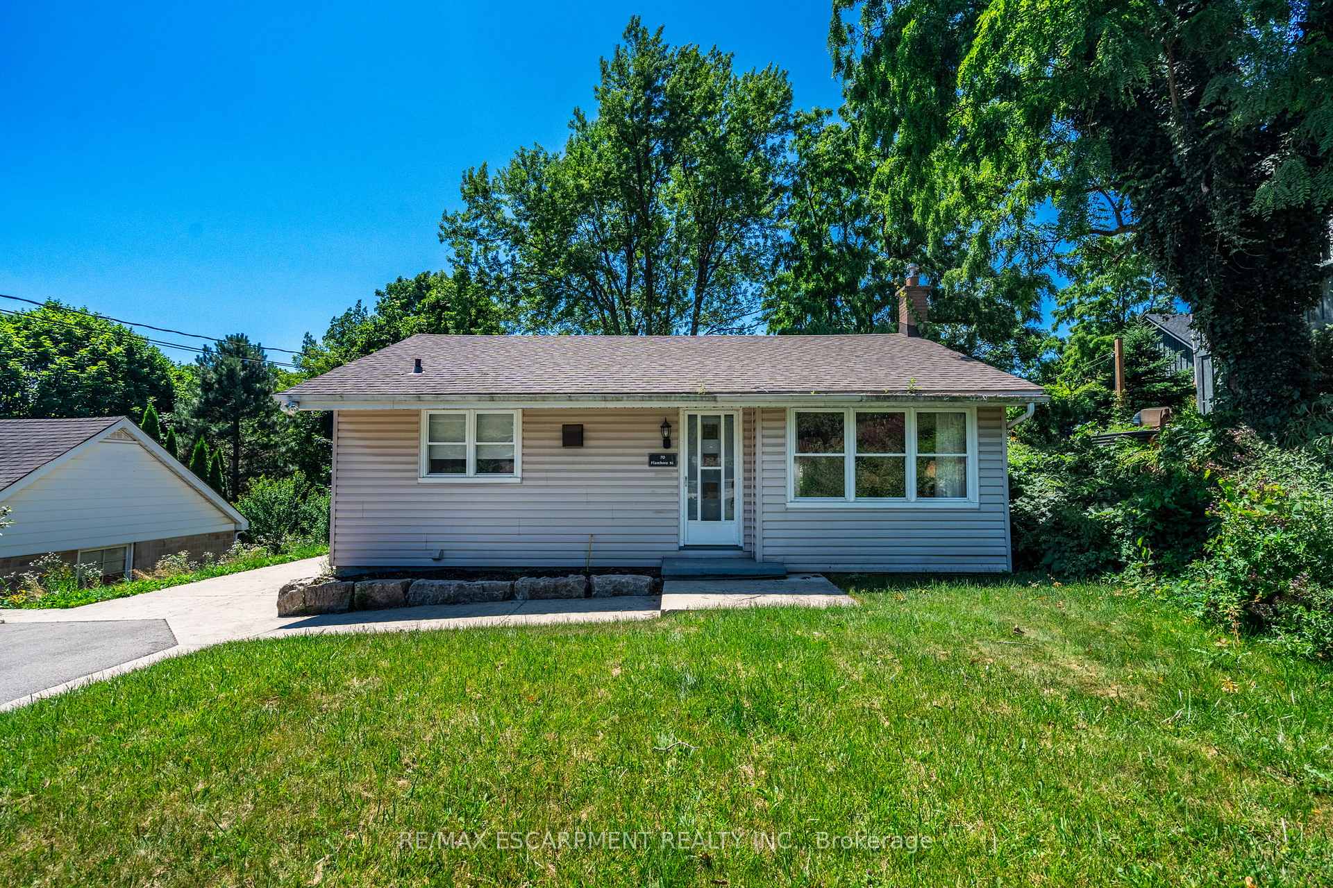 Photo 1 of 70 Flamboro Street, Hamilton, Waterdown — HOMEH
