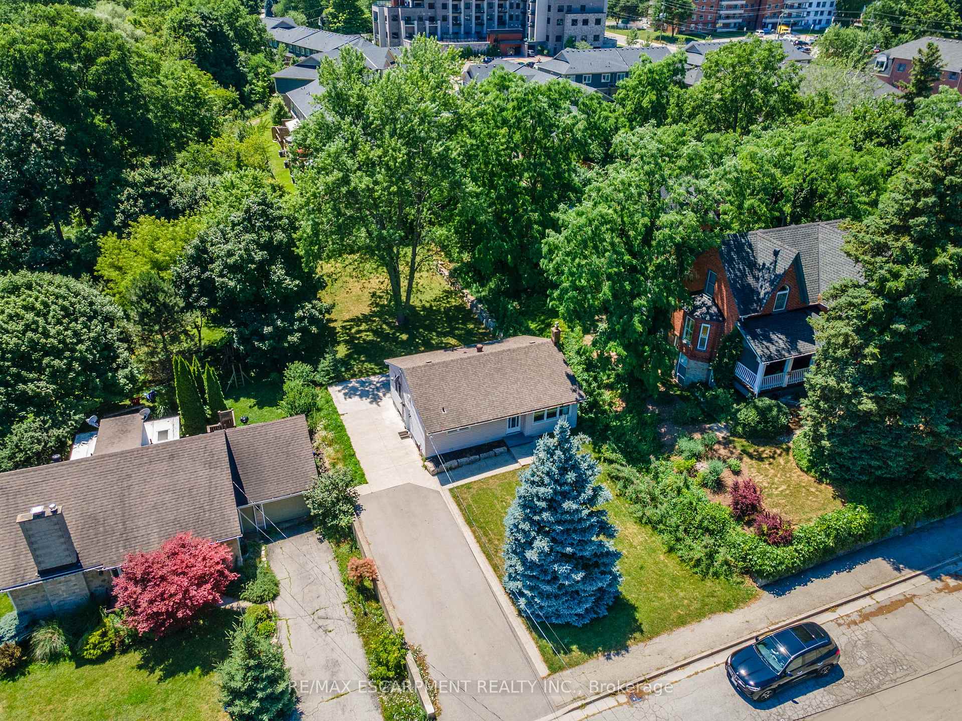 Photo 11 of 70 Flamboro Street, Hamilton, Waterdown — HOMEH