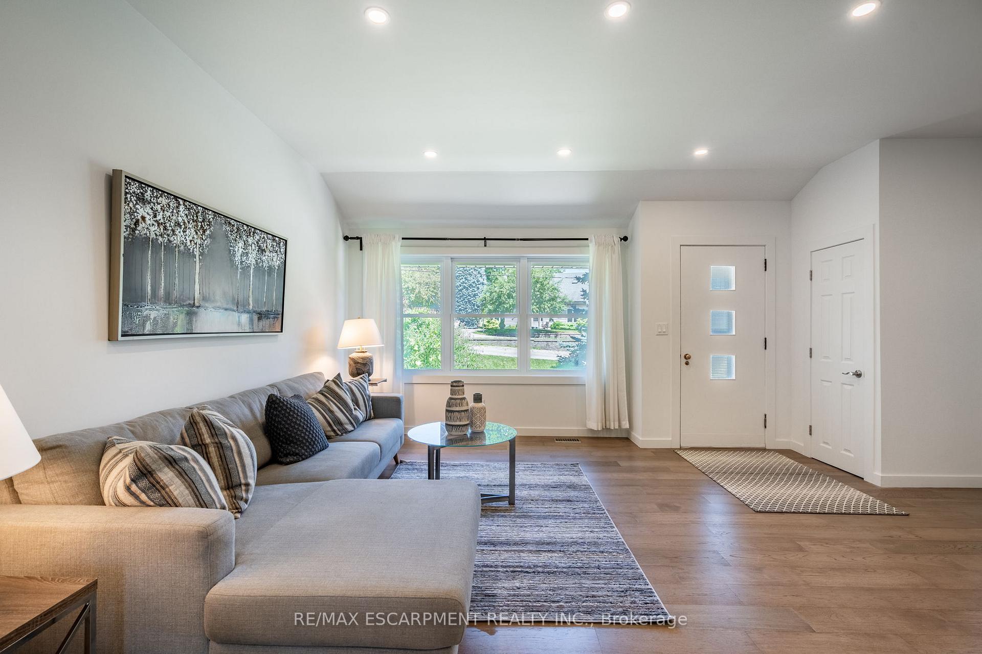 Photo 7 of 70 Flamboro Street, Hamilton, Waterdown — HOMEH
