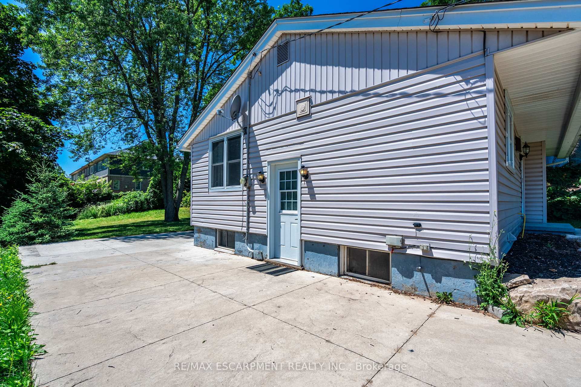 Photo 14 of 70 Flamboro Street, Hamilton, Waterdown — HOMEH