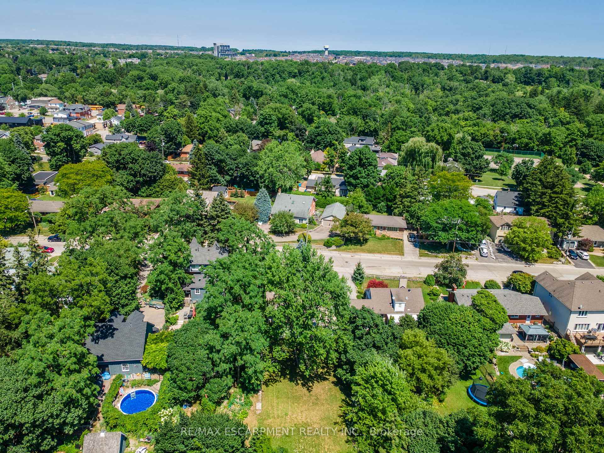 Photo 24 of 70 Flamboro Street, Hamilton, Waterdown — HOMEH
