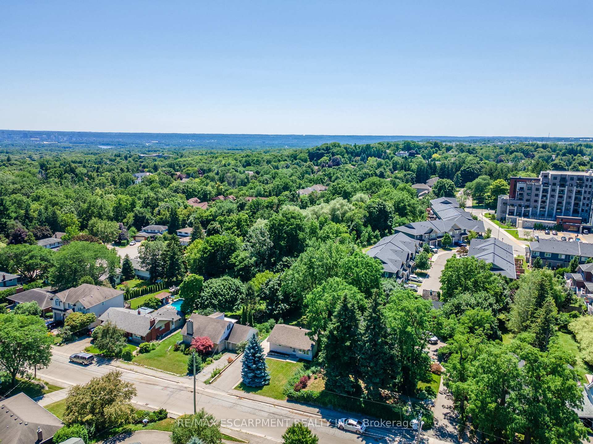 Photo 26 of 70 Flamboro Street, Hamilton, Waterdown — HOMEH