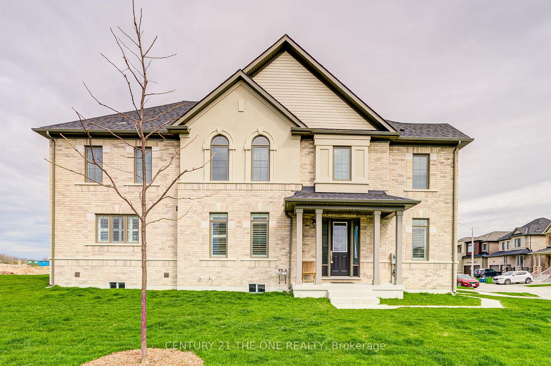 Photo 16 of 2 Wesley Brooks Street, Clarington, Newcastle — HOMEH