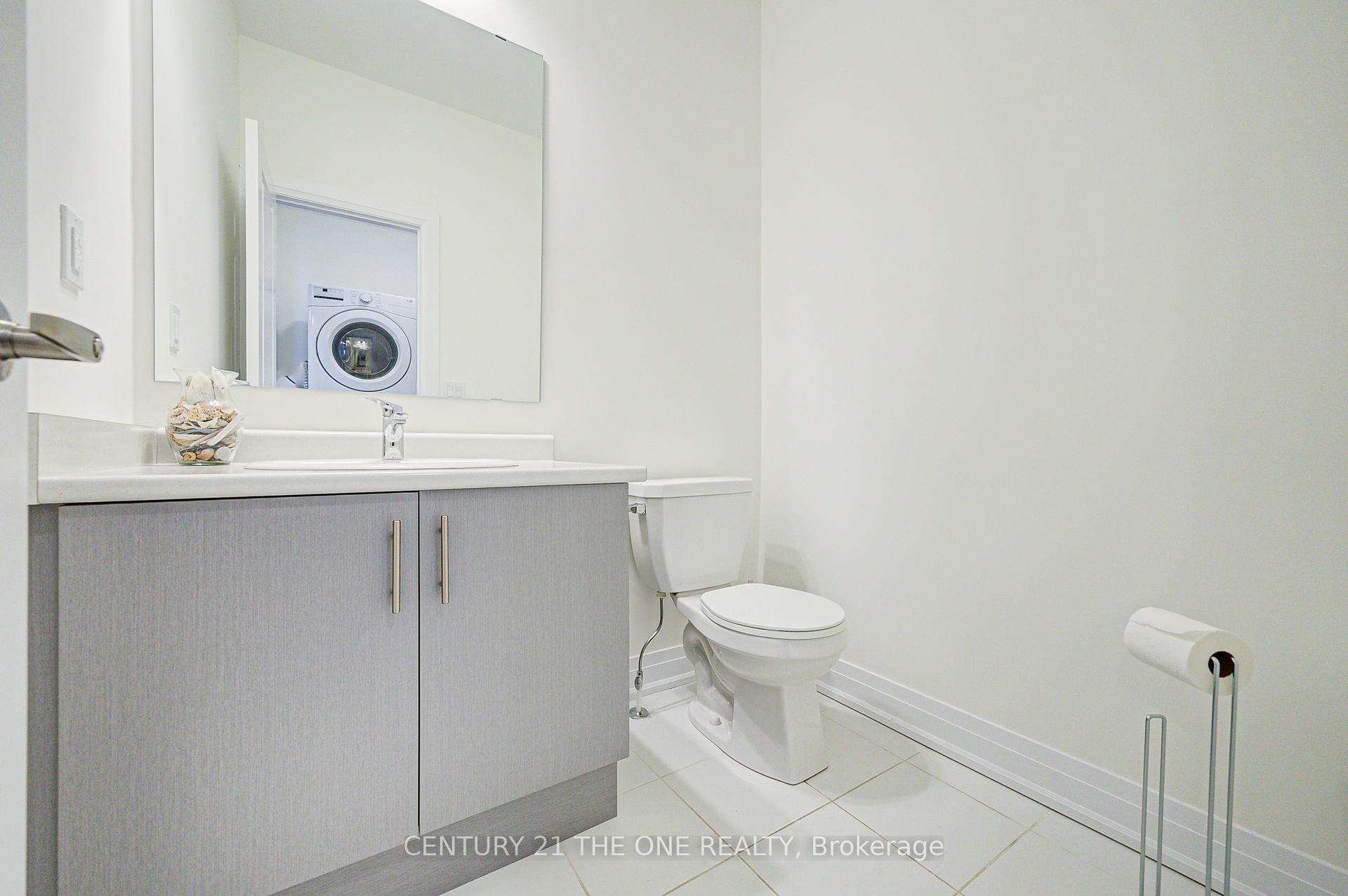 Photo 5 of 2 Wesley Brooks Street, Clarington, Newcastle — HOMEH