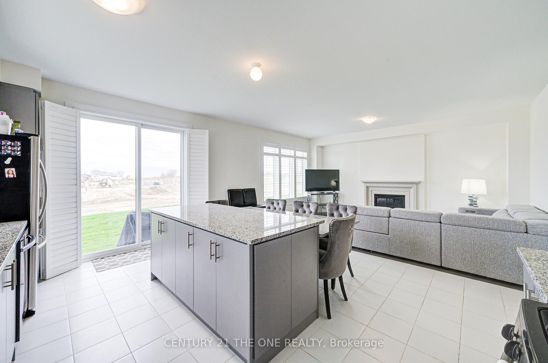Photo 18 of 2 Wesley Brooks Street, Clarington, Newcastle — HOMEH