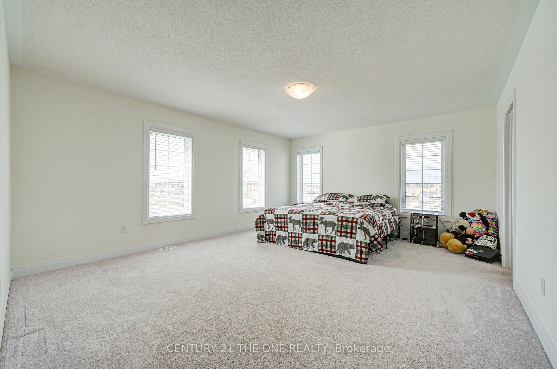 Photo 19 of 2 Wesley Brooks Street, Clarington, Newcastle — HOMEH