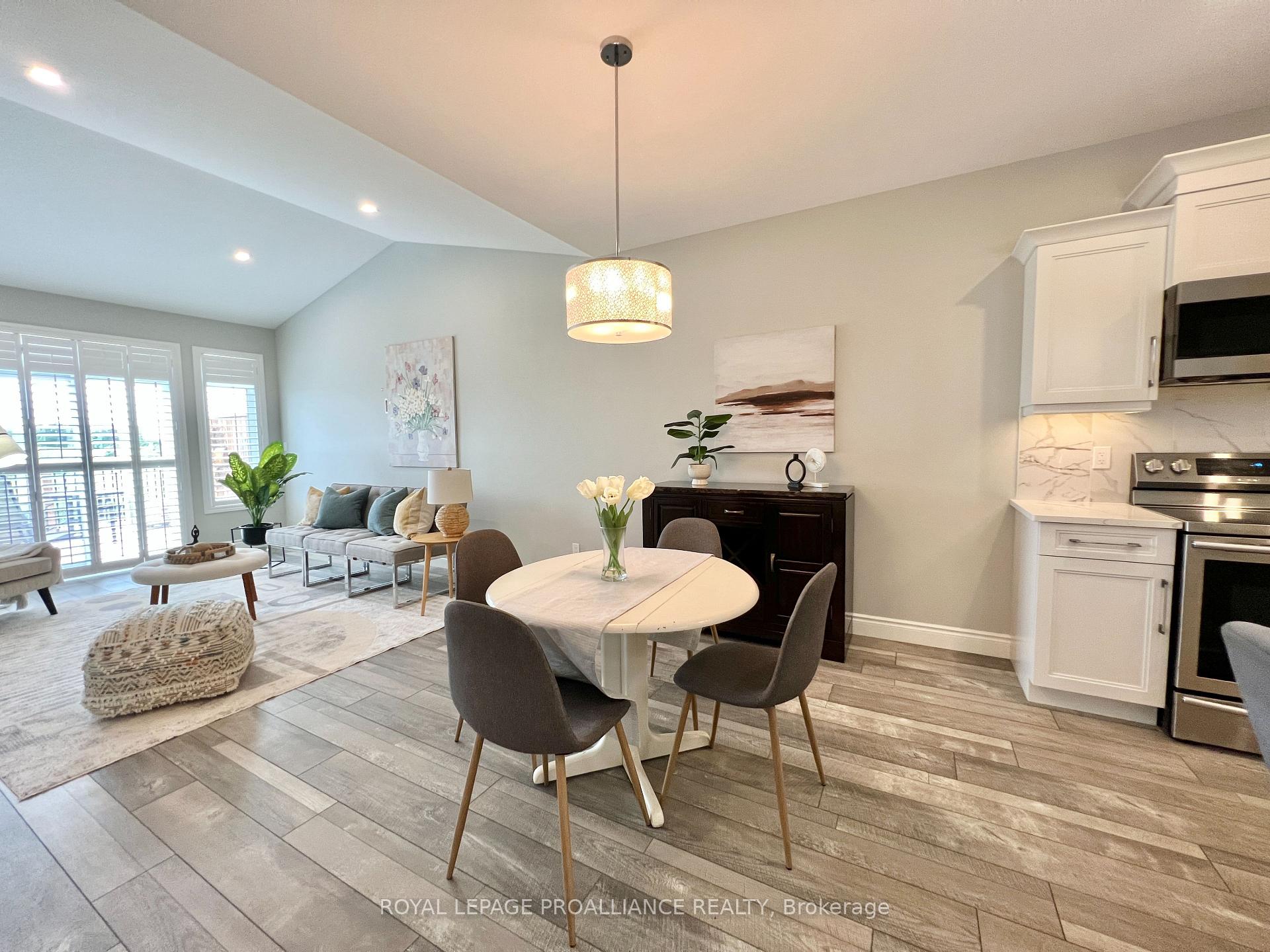 Photo 8 of 41 Virginia Crescent, Belleville, Thurlow Ward — HOMEH