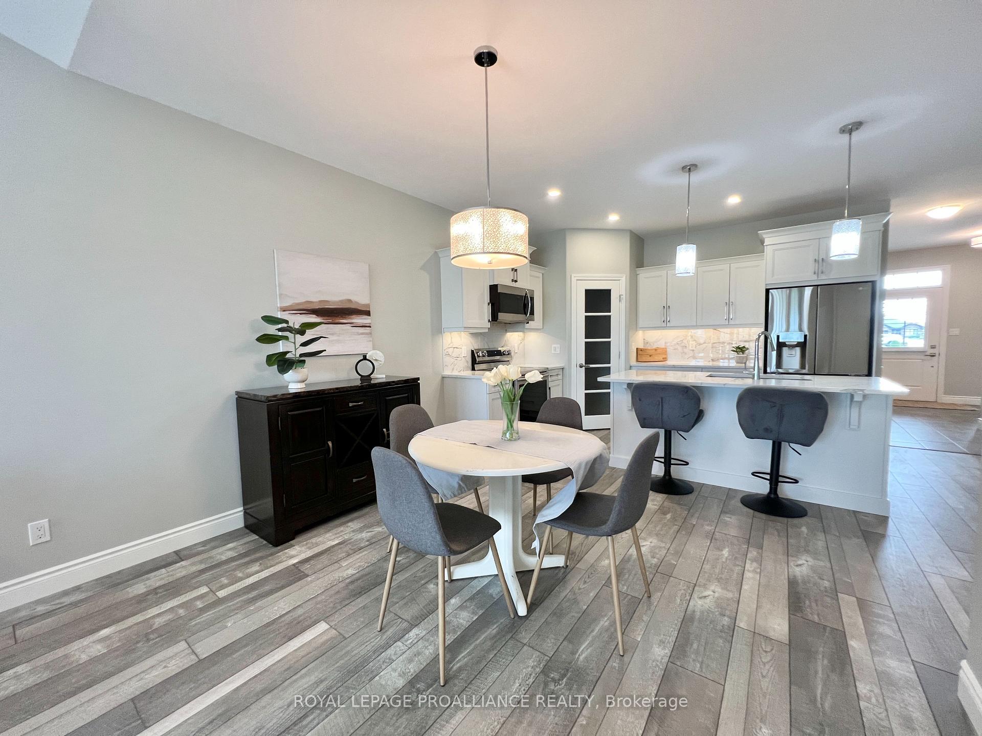 Photo 9 of 41 Virginia Crescent, Belleville, Thurlow Ward — HOMEH