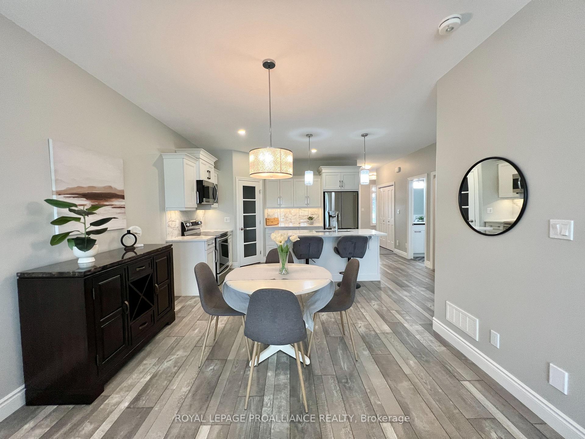 Photo 10 of 41 Virginia Crescent, Belleville, Thurlow Ward — HOMEH