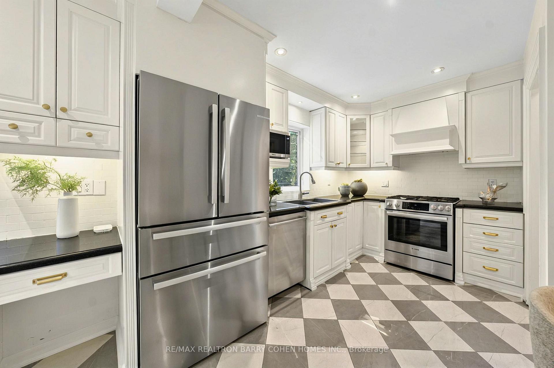 Photo 9 of 67 Chatsworth Drive, Toronto, Lawrence Park South — HOMEH