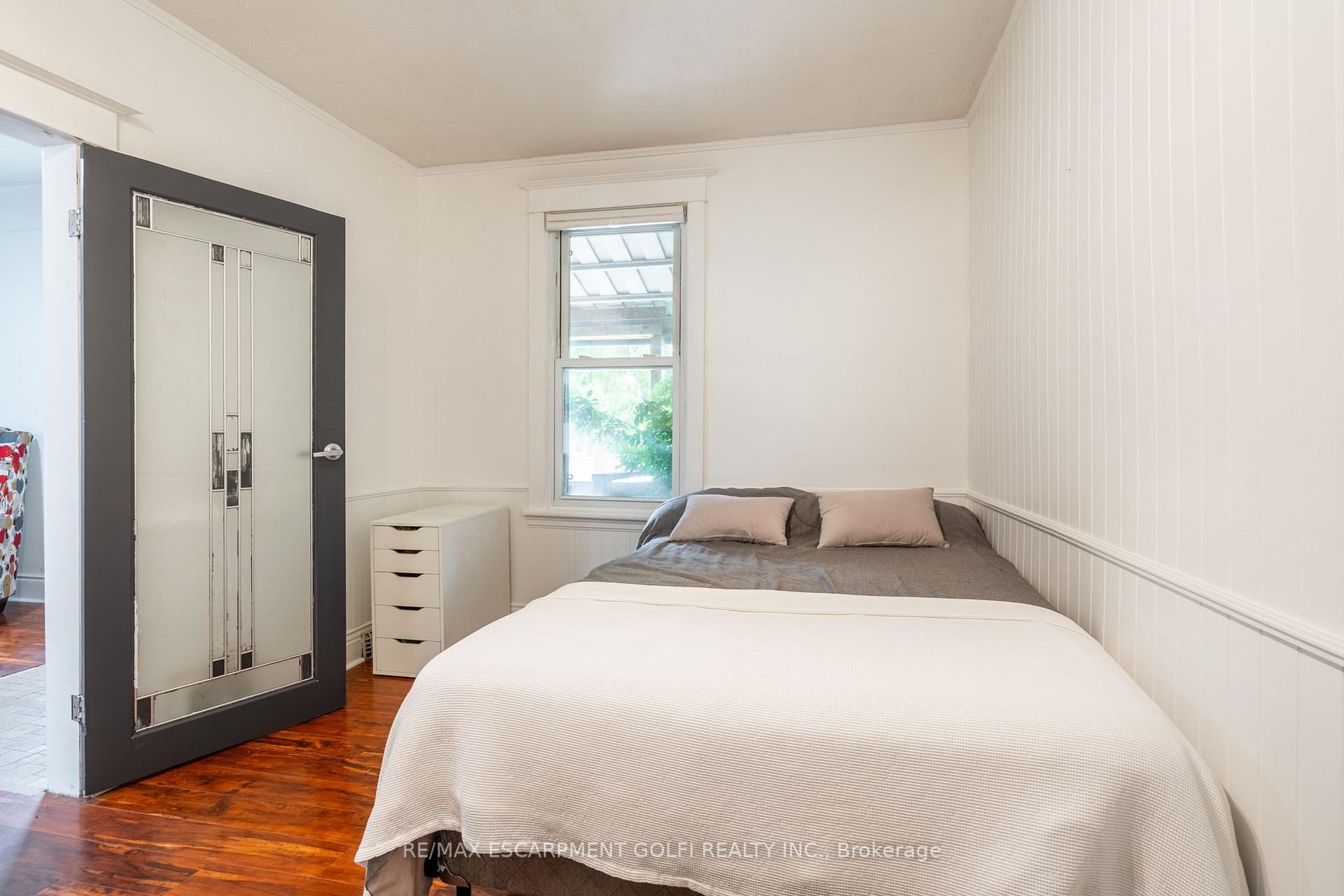 Photo 10 of 36 Barons Avenue N, Hamilton, Homeside — HOMEH