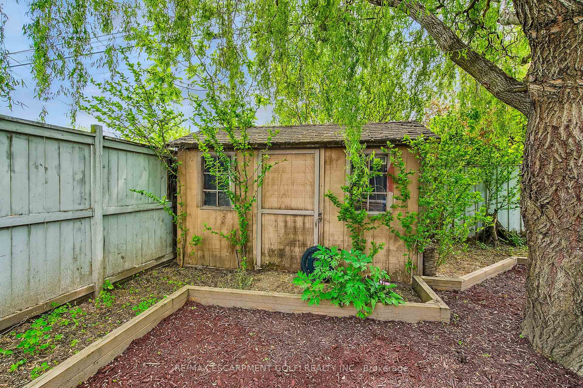Photo 32 of 36 Barons Avenue N, Hamilton, Homeside — HOMEH