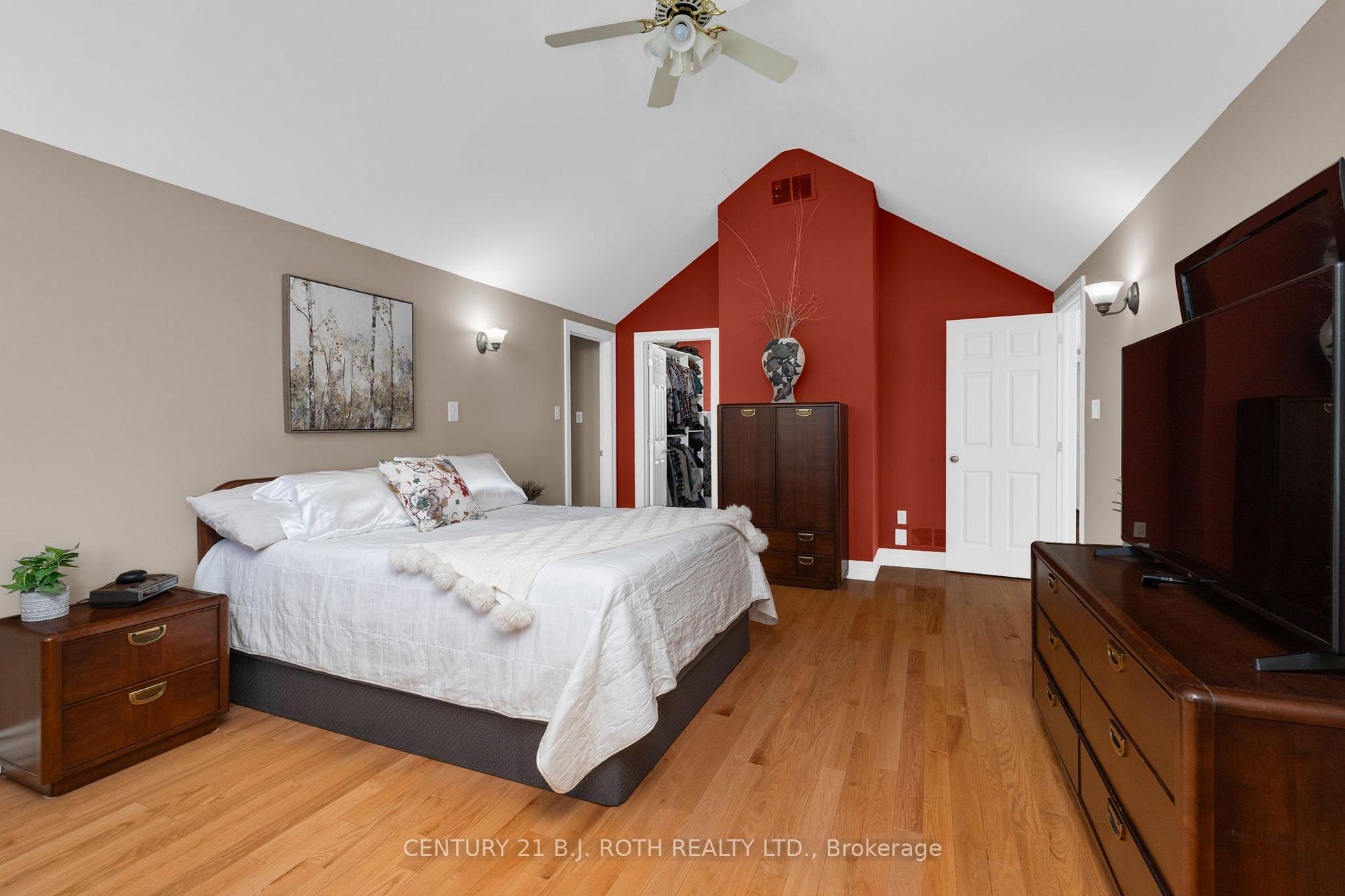 Photo 43 of 3809 East Street, Innisfil, Rural Innisfil — HOMEH