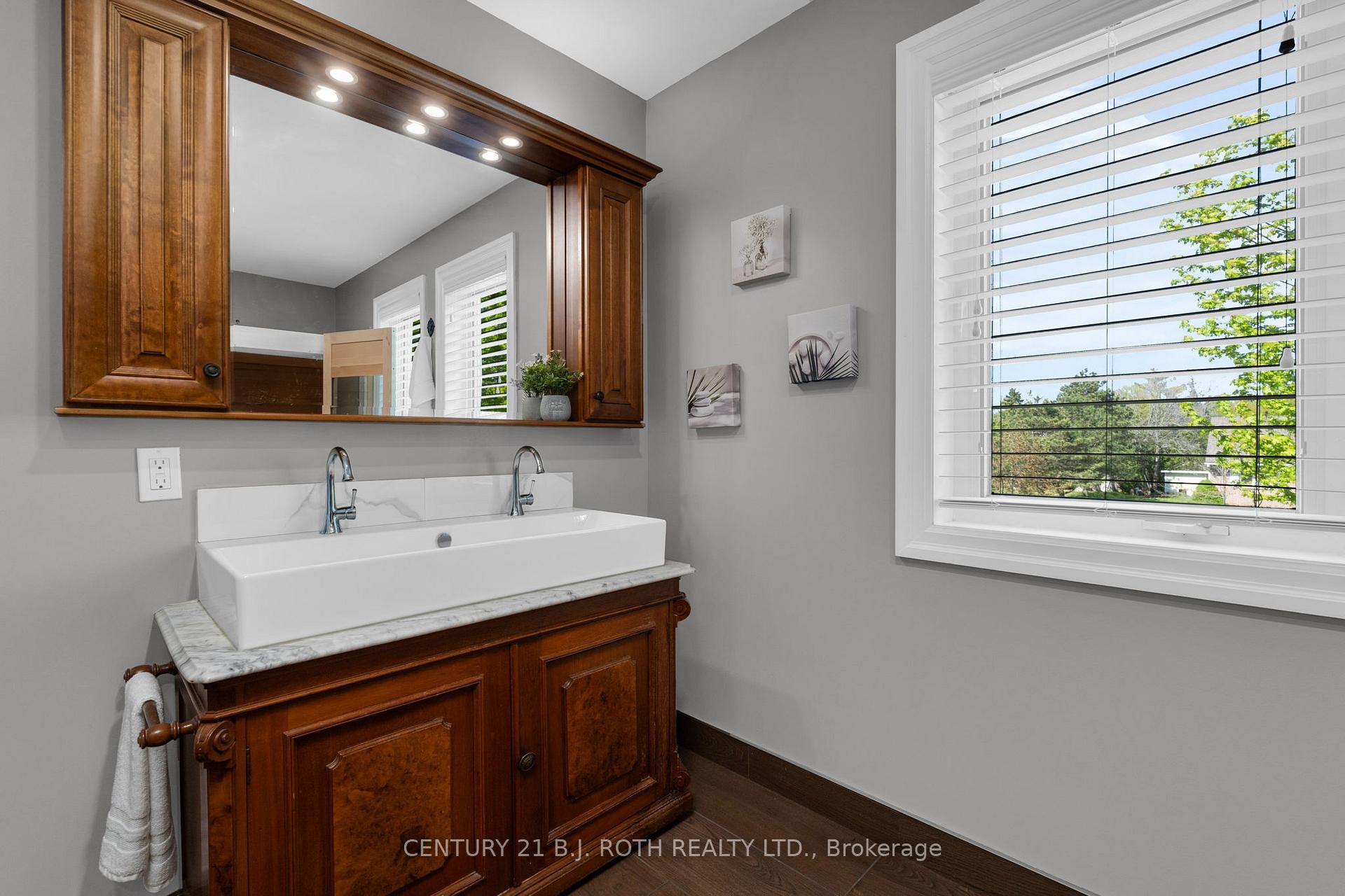 Photo 19 of 3809 East Street, Innisfil, Rural Innisfil — HOMEH
