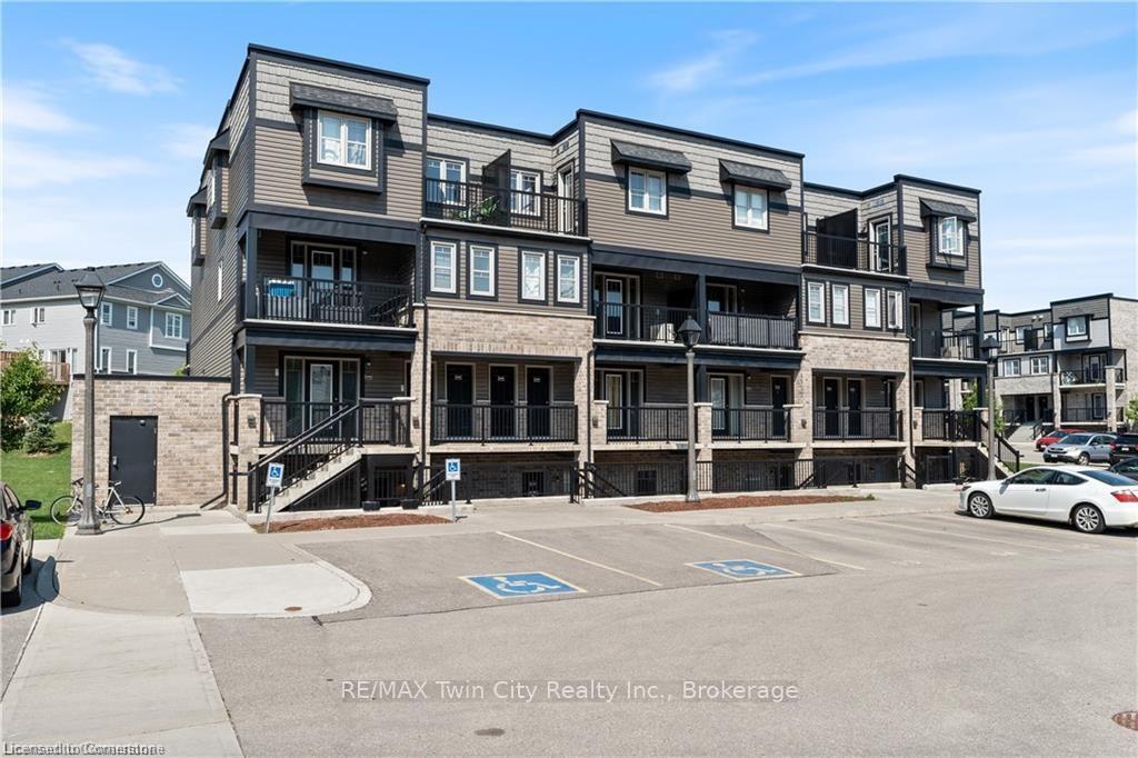 Front of Unit 24G, 1989 Ottawa Street S