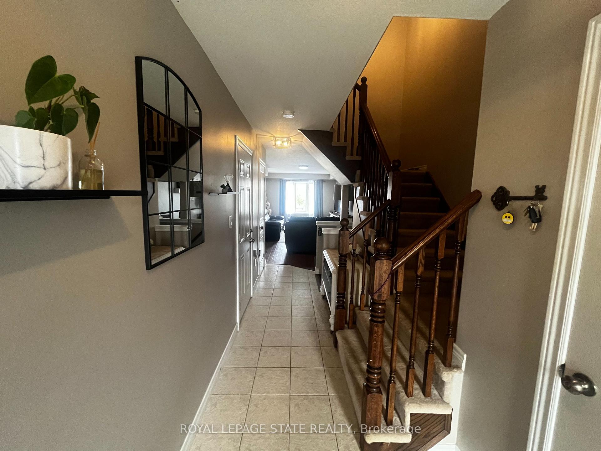 Photo 3 of 57 Cedar Street, Grimsby, Grimsby West — HOMEH