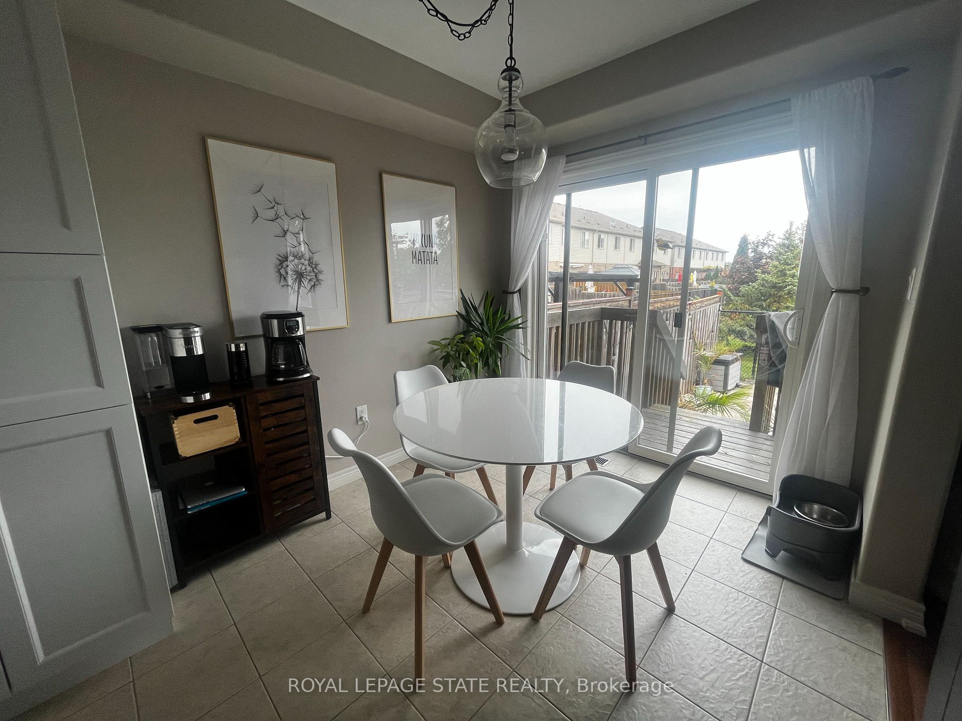 Photo 8 of 57 Cedar Street, Grimsby, Grimsby West — HOMEH