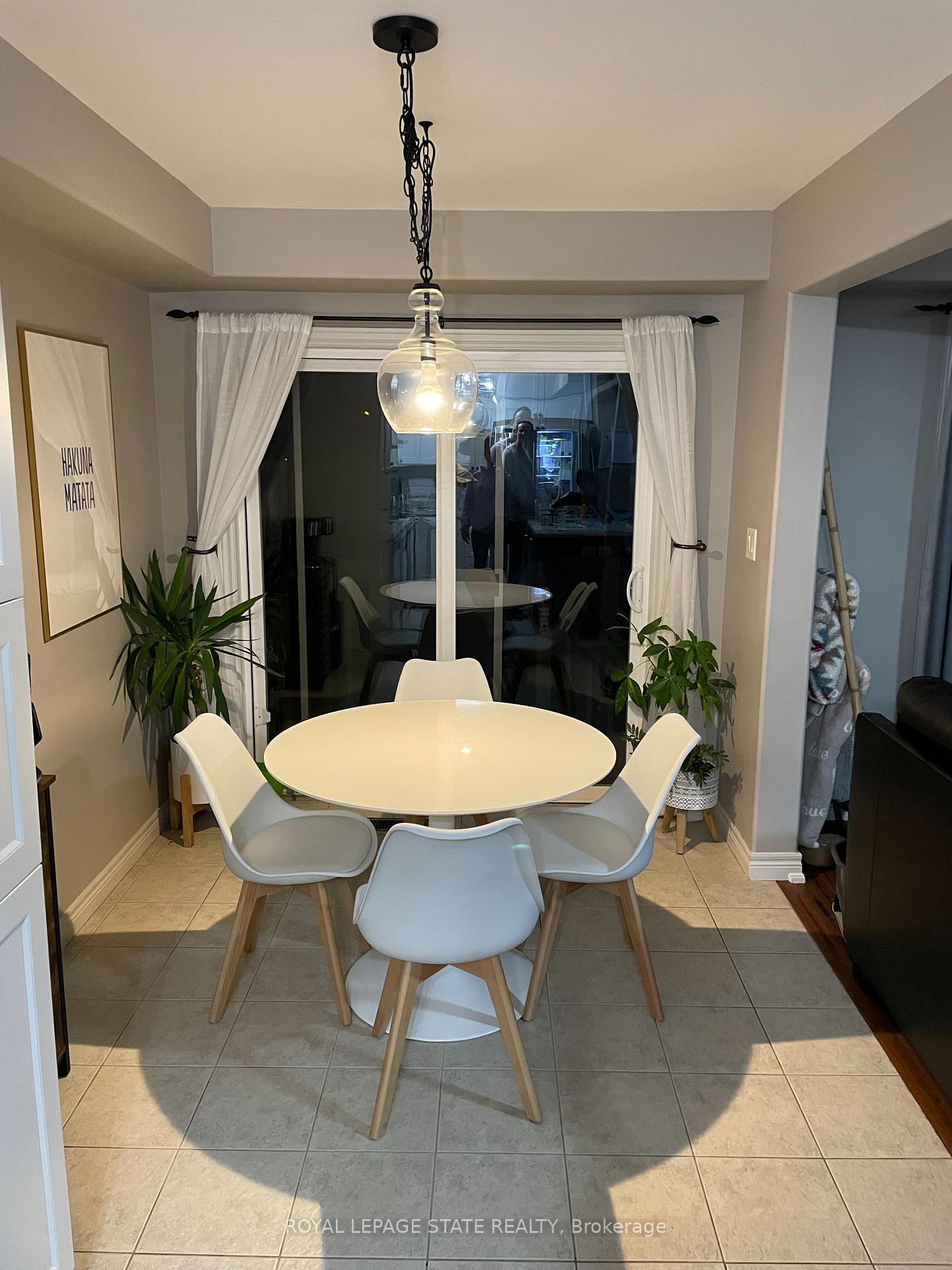 Photo 9 of 57 Cedar Street, Grimsby, Grimsby West — HOMEH