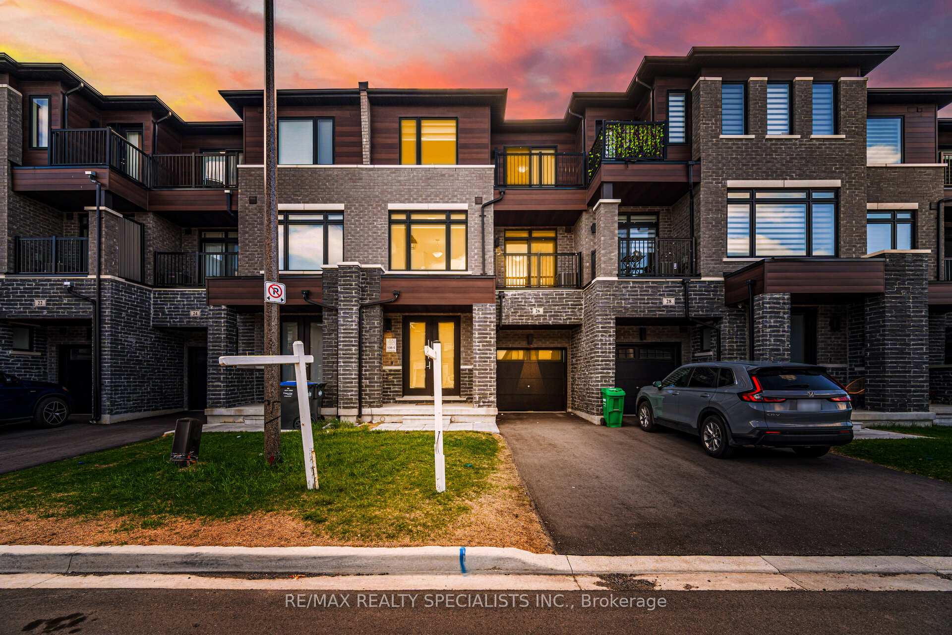 Front of 26 Haydrop Road
