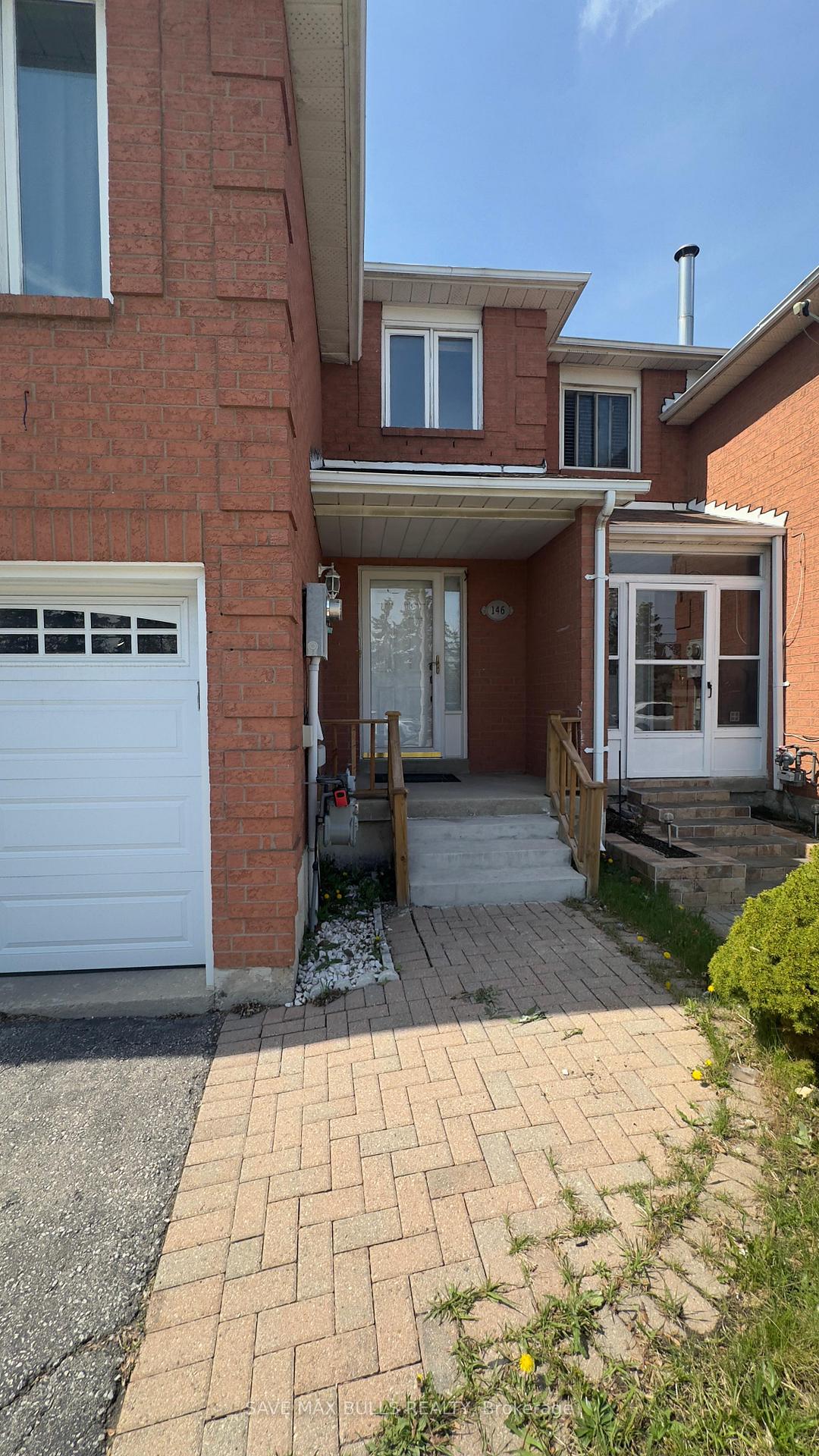 Front of 146 Toba Crescent