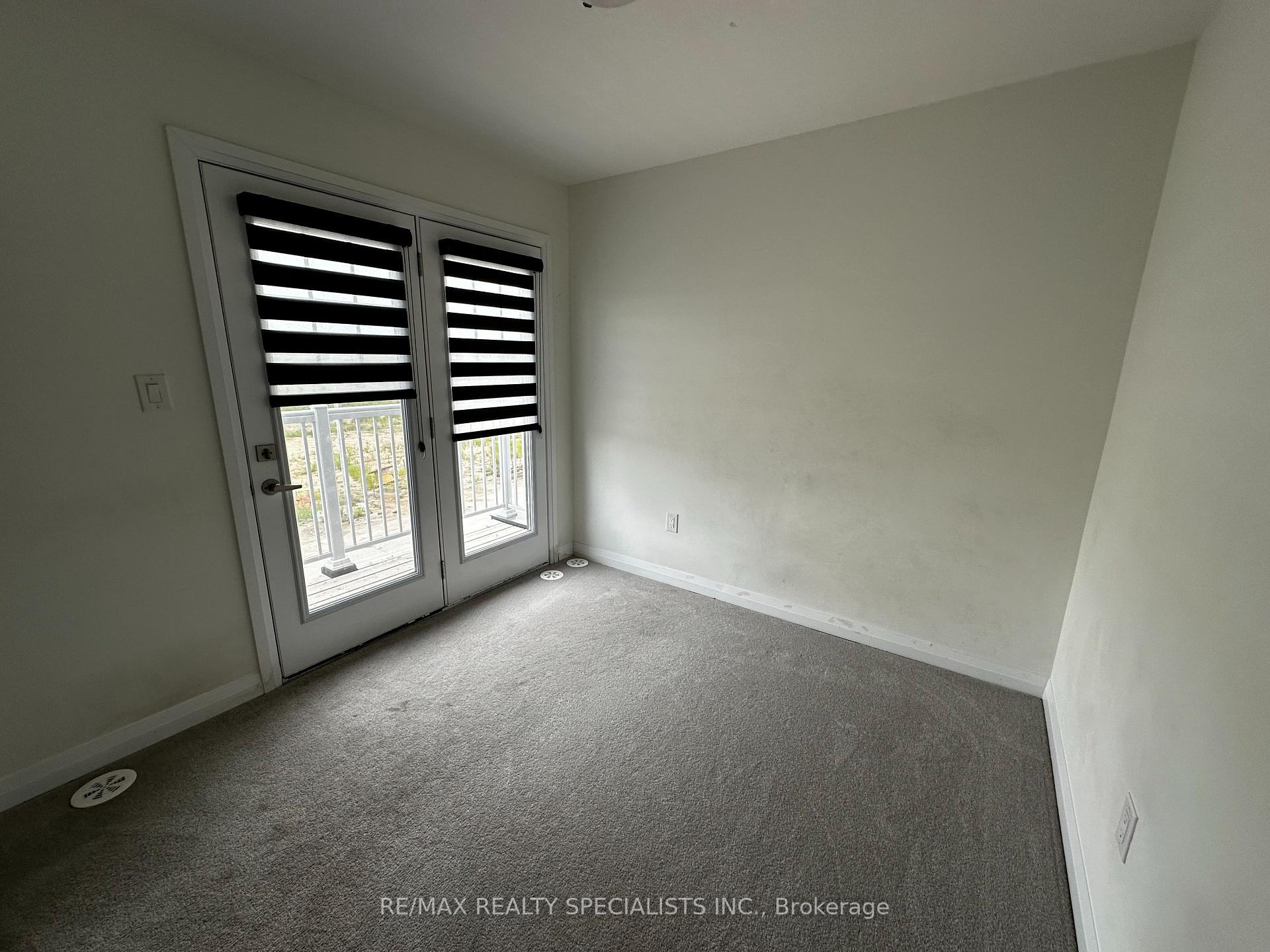 Photo 20 of 2 Norwich Crescent, Haldimand — HOMEH