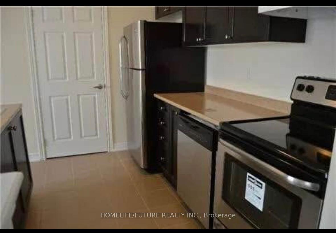 Photo 3 of 23 Highbury Court, Markham, Cornell — HOMEH