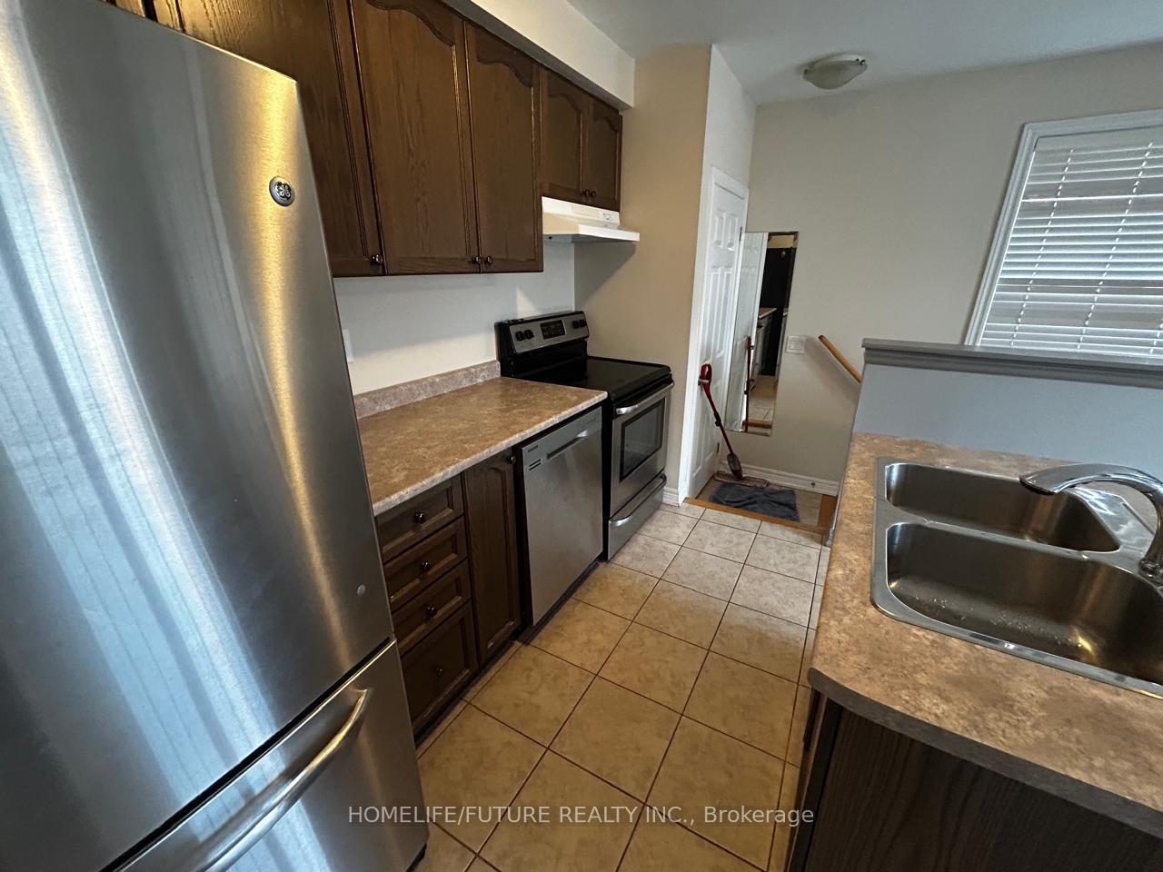 Photo 16 of 23 Highbury Court, Markham, Cornell — HOMEH