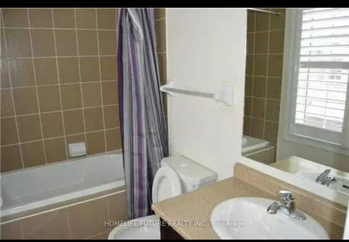 Photo 7 of 23 Highbury Court, Markham, Cornell — HOMEH