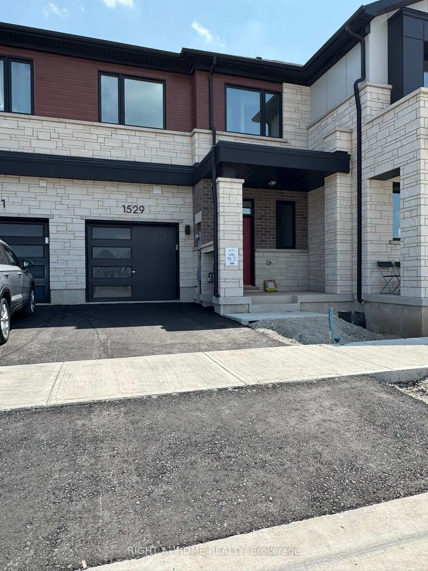 Photo 1 of 1529 Rutland Crescent, Milton, Bowes — HOMEH