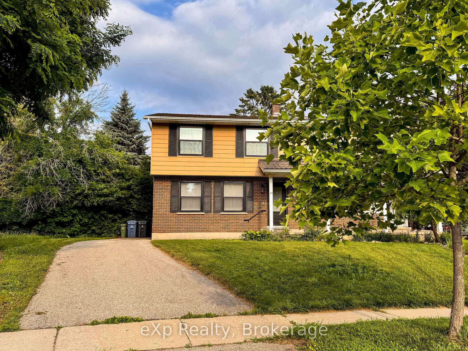 Photo 1 of 24 Windermere Court, Guelph, Riverside Park — HOMEH