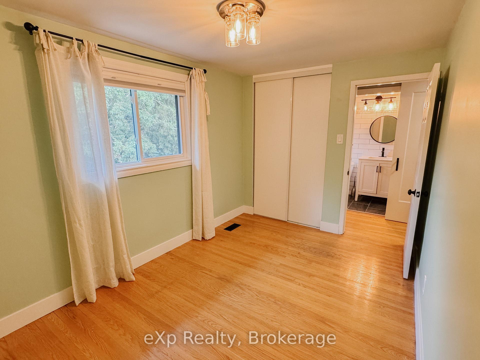 Photo 19 of 24 Windermere Court, Guelph, Riverside Park — HOMEH