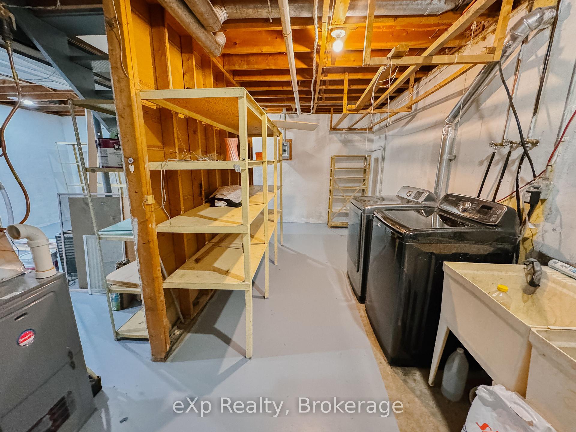 Photo 30 of 24 Windermere Court, Guelph, Riverside Park — HOMEH