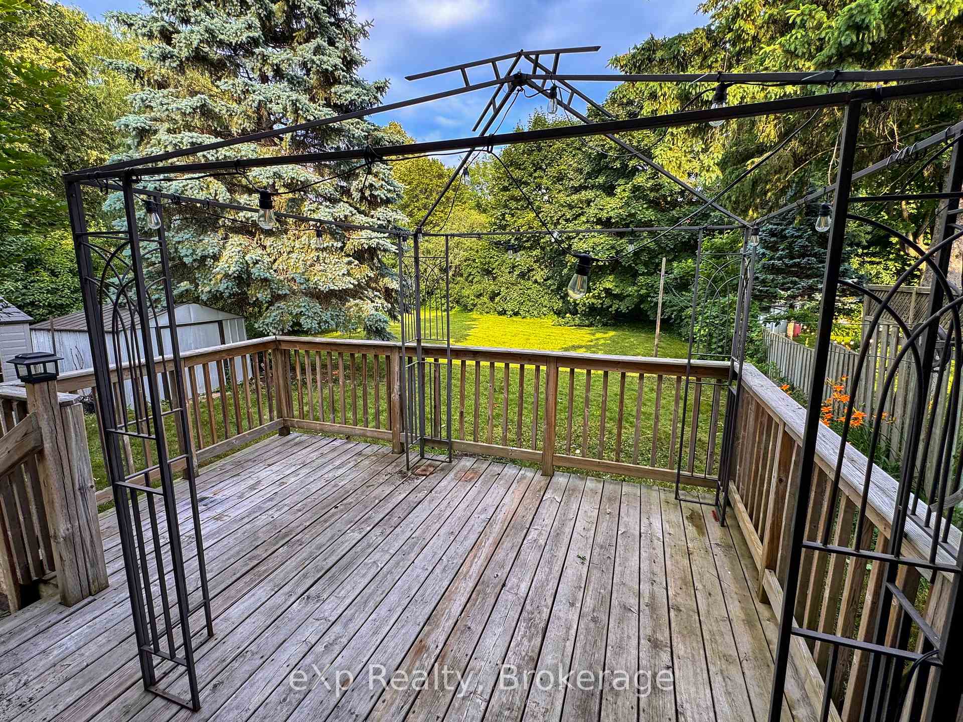 Photo 31 of 24 Windermere Court, Guelph, Riverside Park — HOMEH