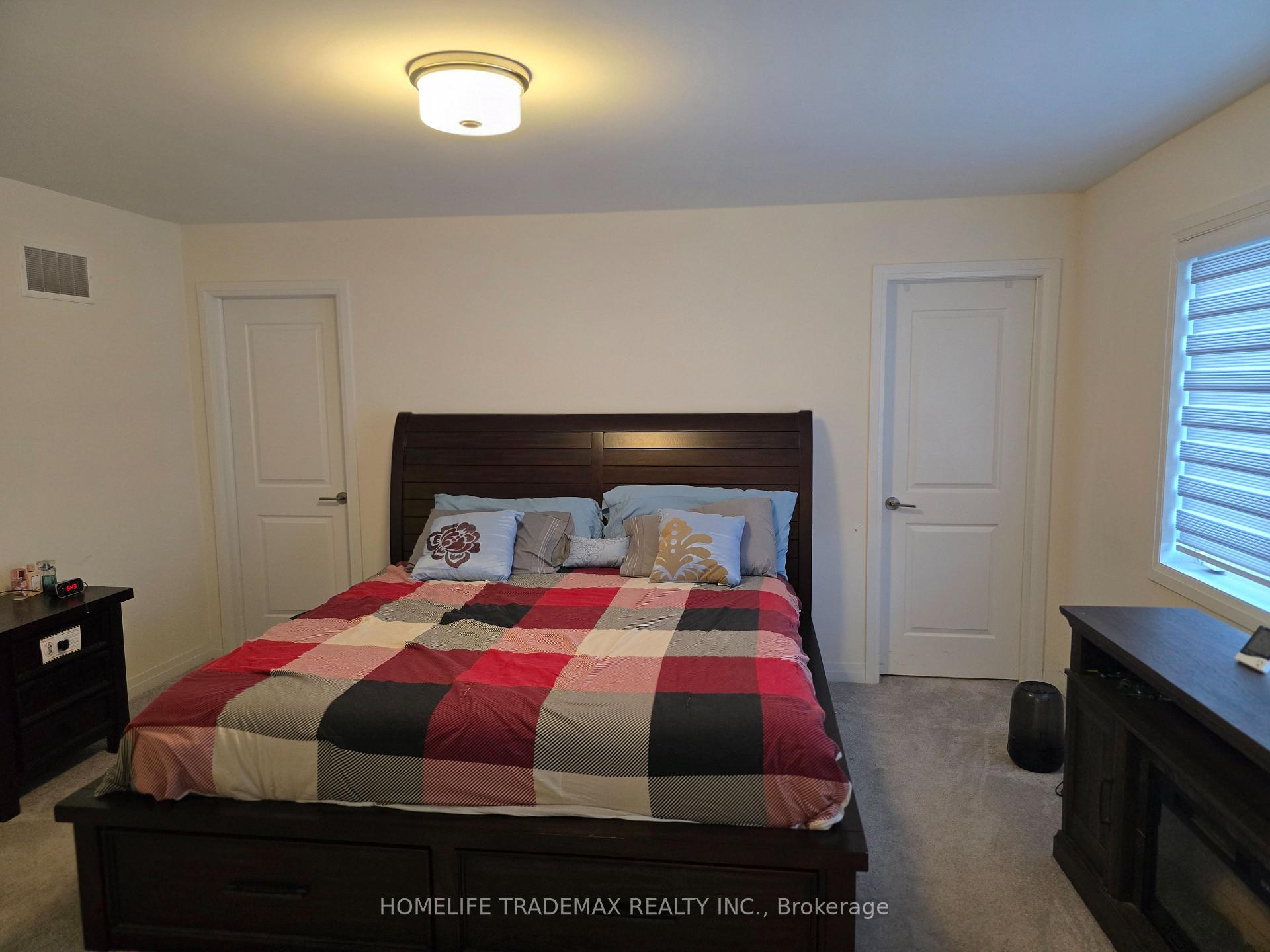 Photo 13 of 49 Flag Avenue, Brant, Paris — HOMEH