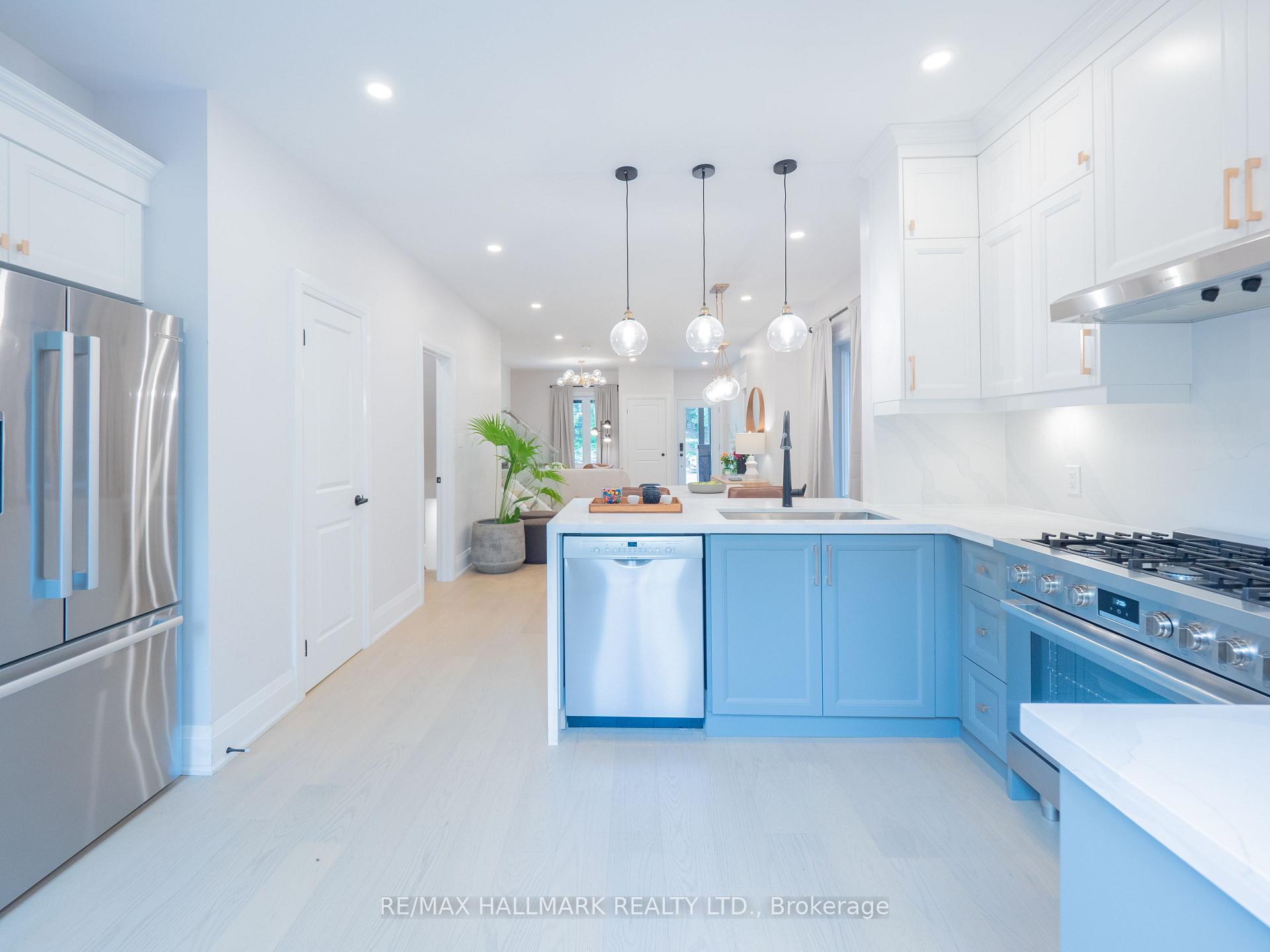 Photo 15 of 18 Millbrook Crescent, Toronto, North Riverdale — HOMEH