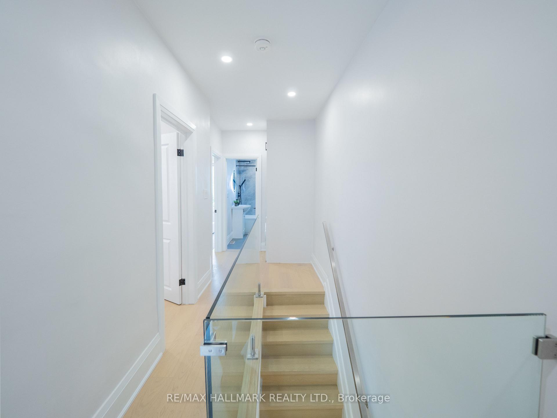 Photo 10 of 18 Millbrook Crescent, Toronto, North Riverdale — HOMEH