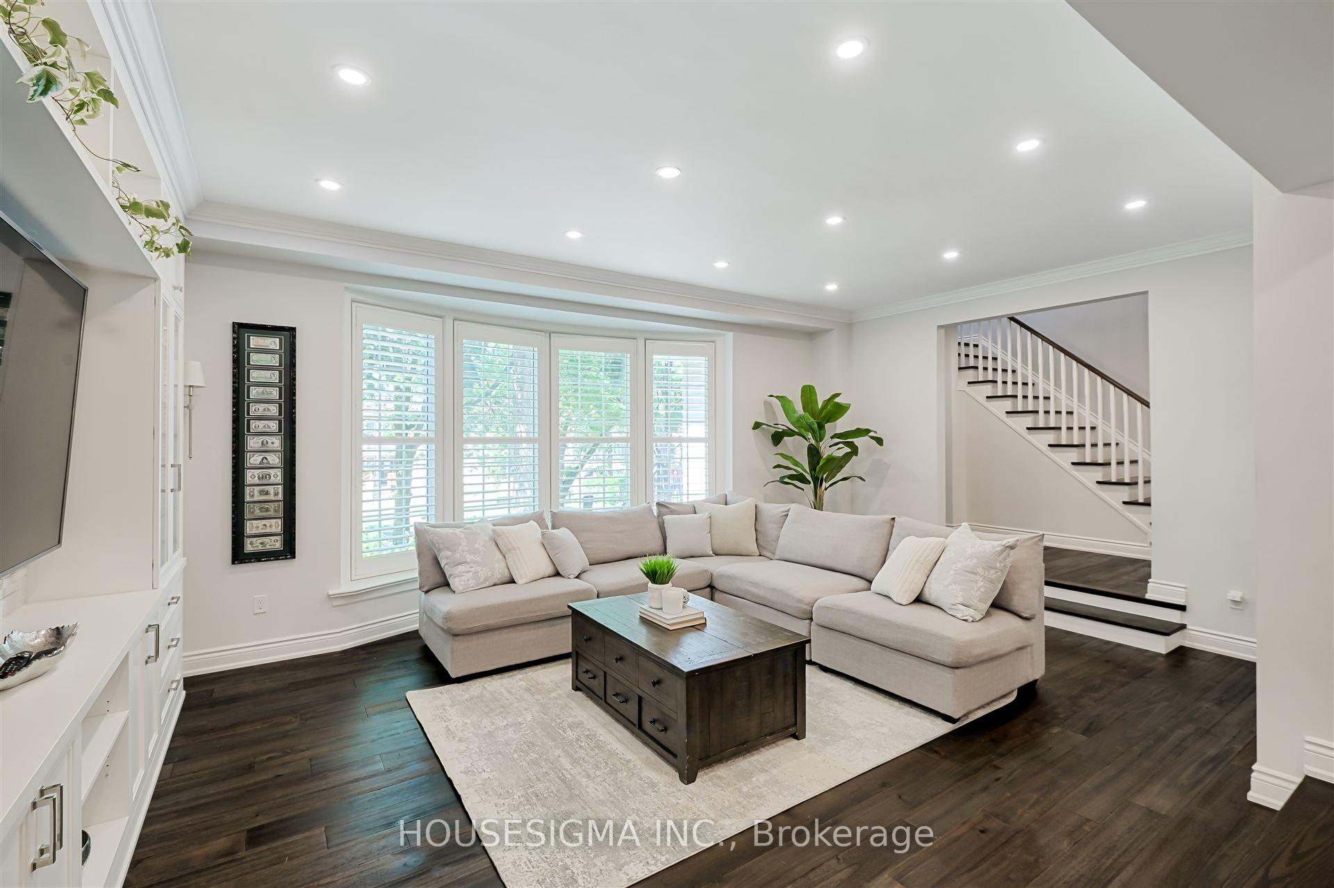 Photo 7 of 5 Ridge Hill Drive, Toronto, Forest Hill North — HOMEH