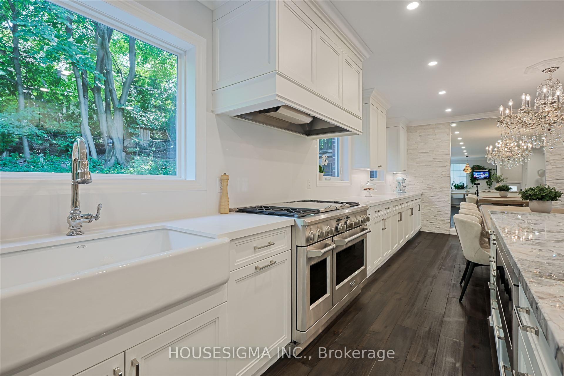 Photo 18 of 5 Ridge Hill Drive, Toronto, Forest Hill North — HOMEH