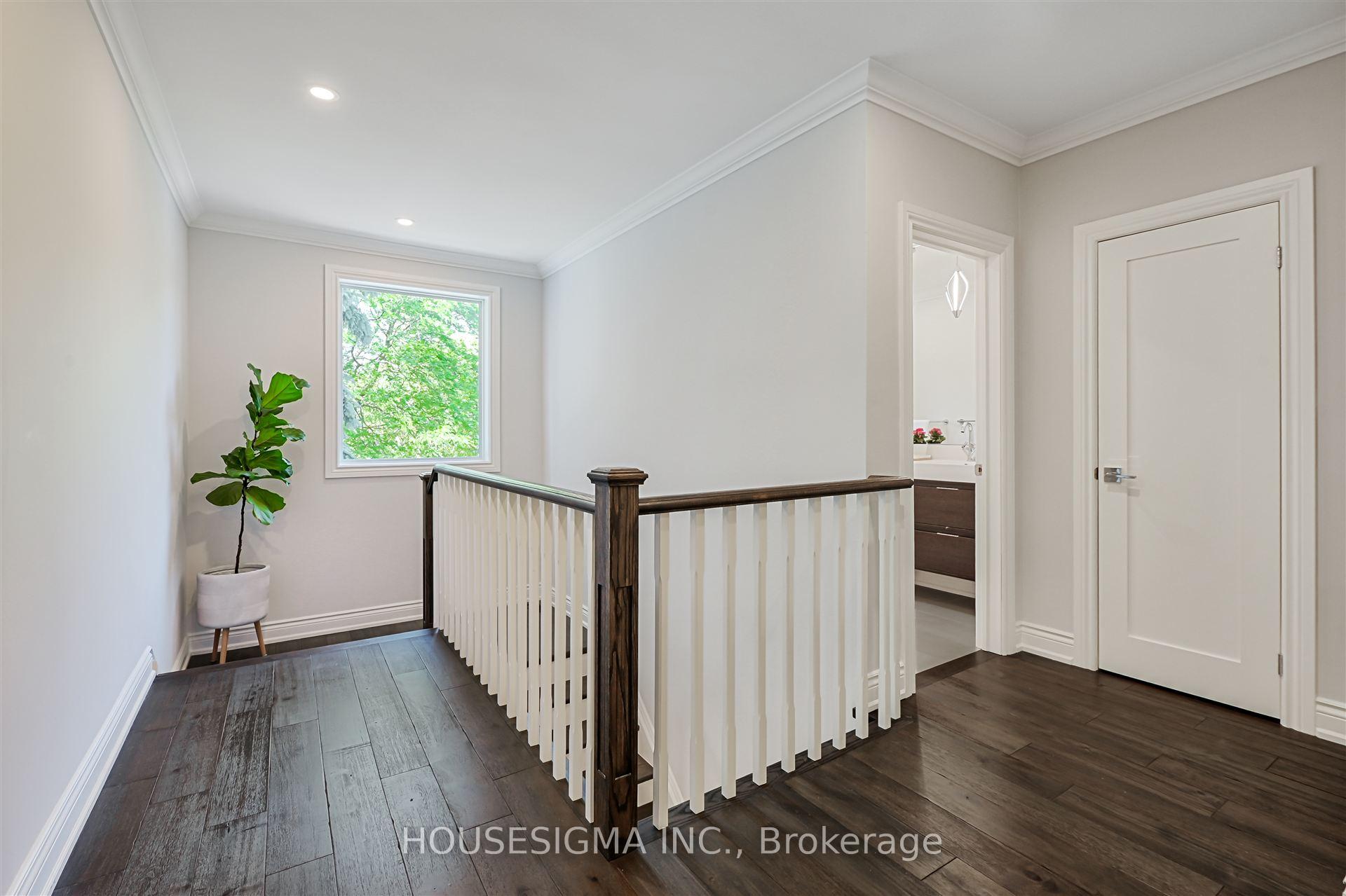 Photo 11 of 5 Ridge Hill Drive, Toronto, Forest Hill North — HOMEH